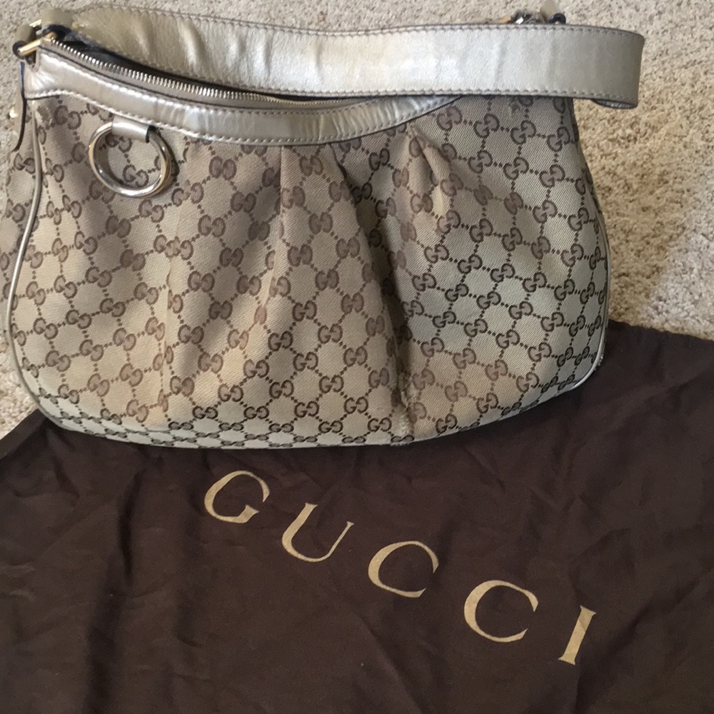 Authentic Gucci Sukey Hobo Bag